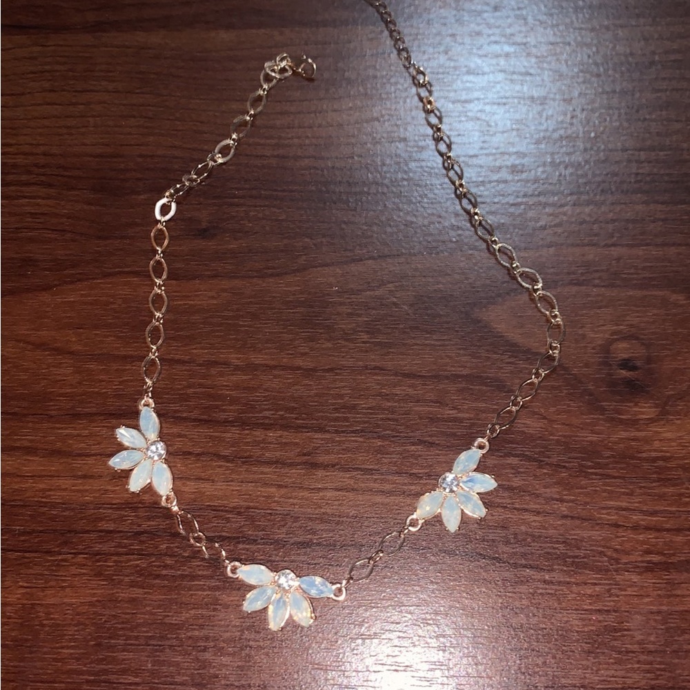 Flower half Necklace